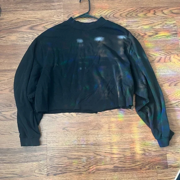 Black Cropped Women's Top - Picture 2 of 2